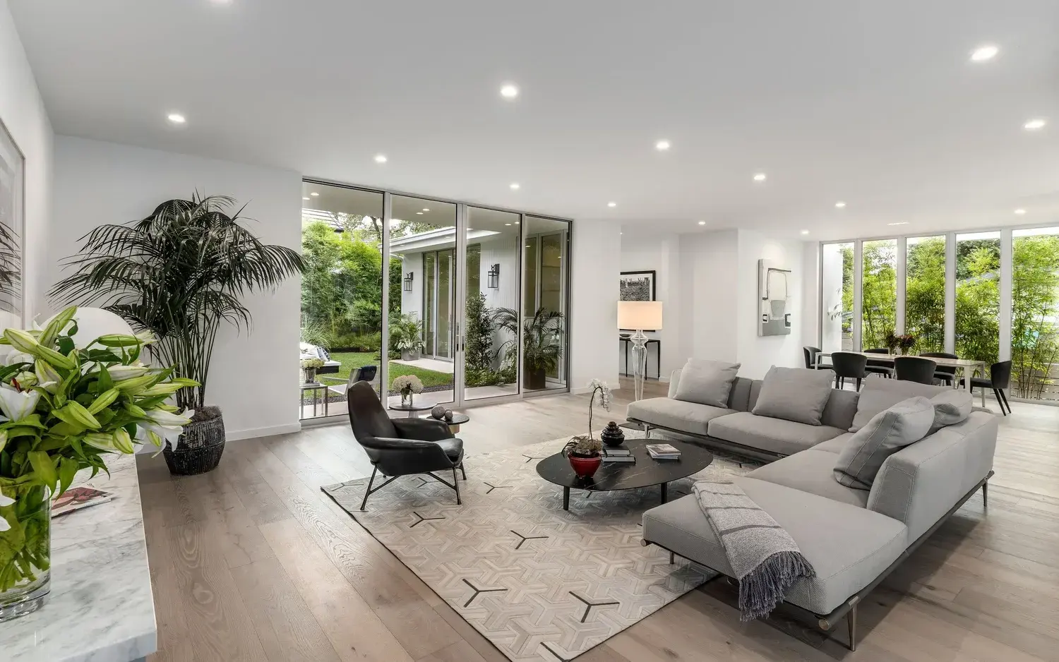 Interior design gallery image 2